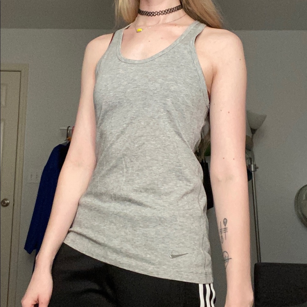 ☁️ Grey Nike DriFit Tank